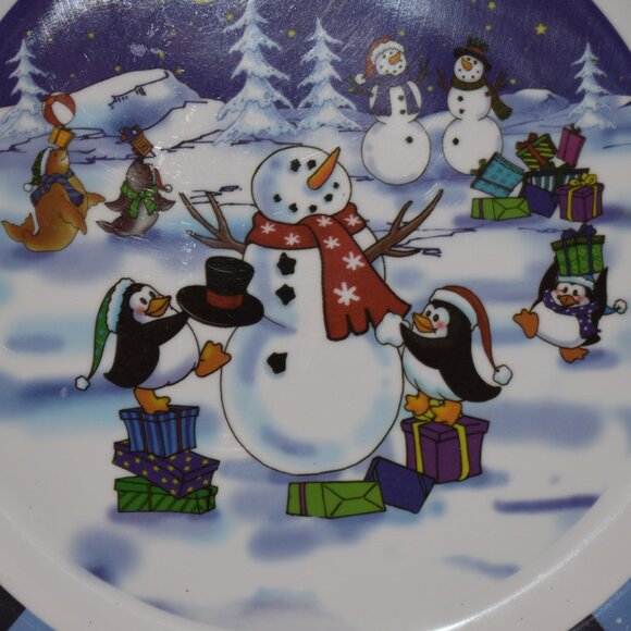 Very Cute Snowman Christmas Plastic Plate - Picture 2 of 3